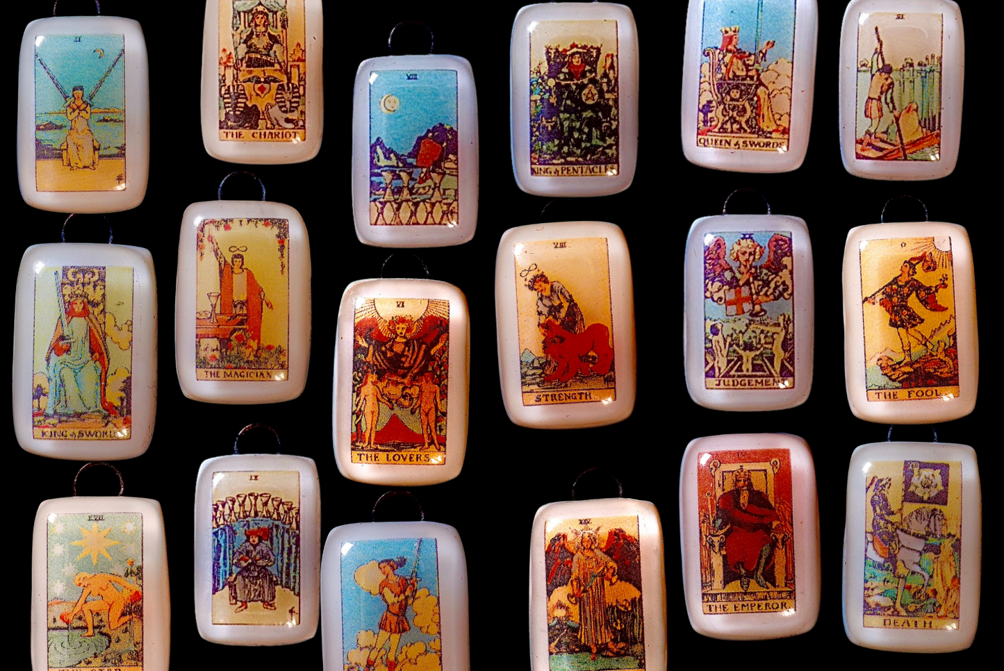 ✨Mystery Charm✨Let. Fate. Decide.